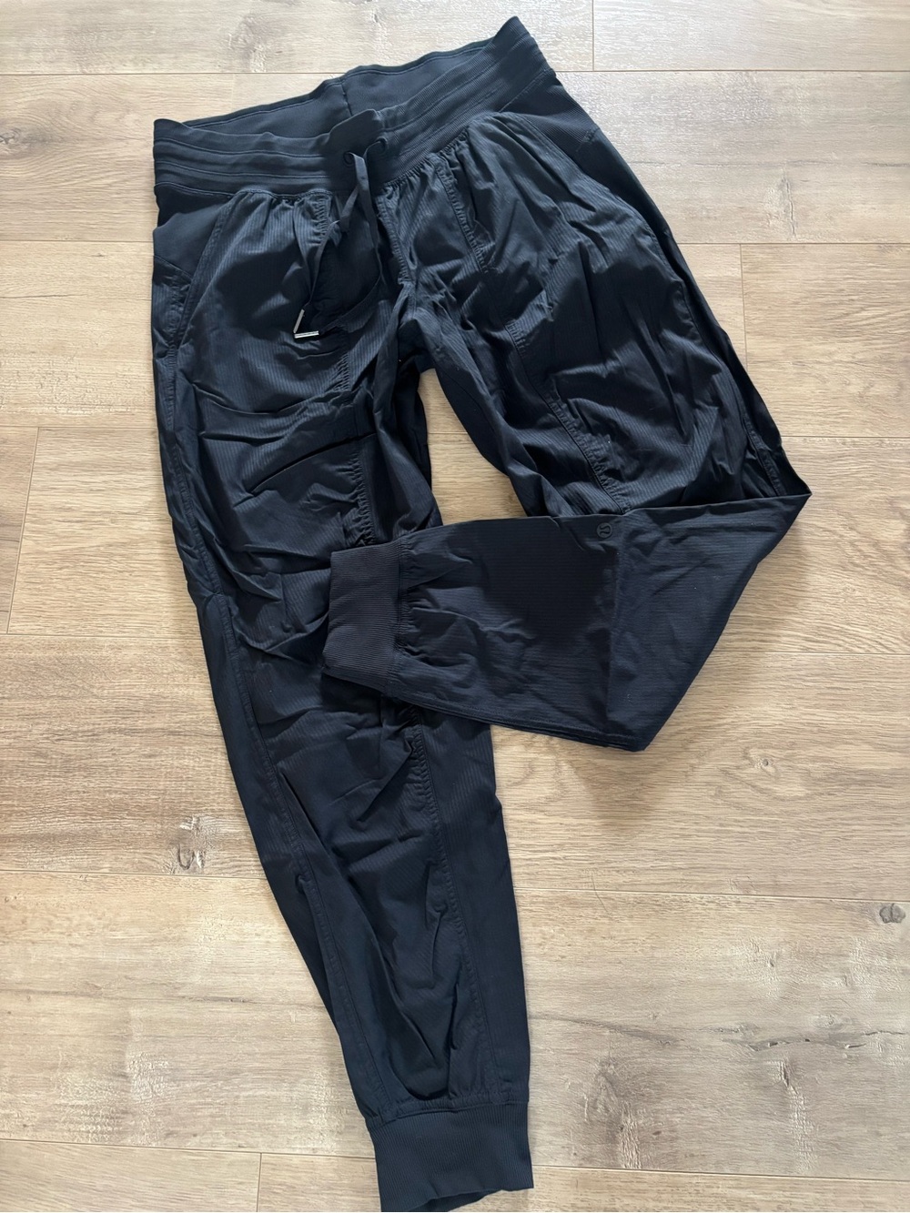 🖤 lululemon Dance studio joggers 10